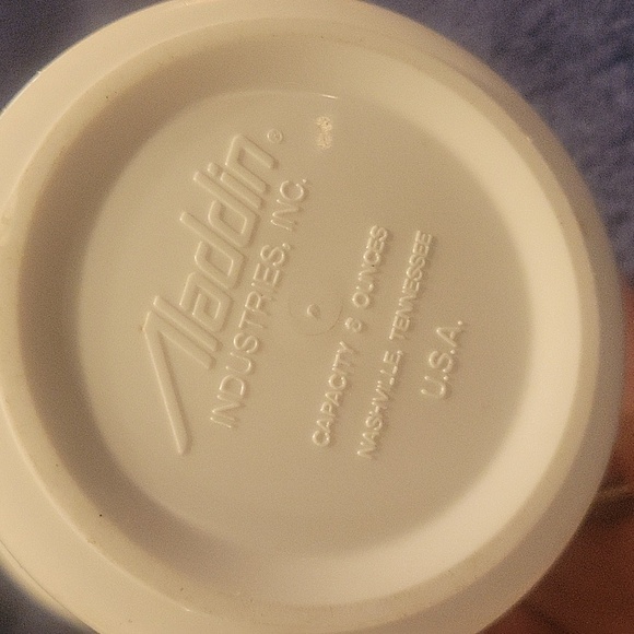 Disney Mickey Mouse 8 oz Vintage thermus really good condition. - Picture 2 of 5